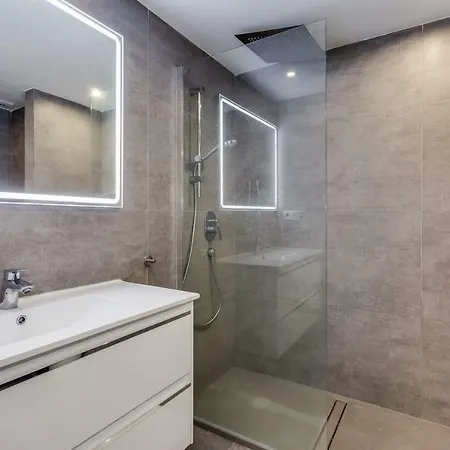 By Riva - Designer 1 Bedroom In The Centre Of Marbella